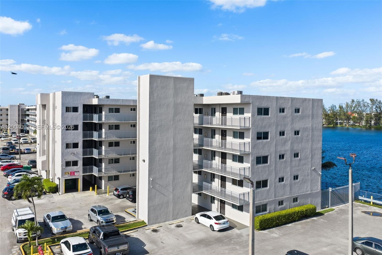 9915 W Okeechobee Rd # 403, Hialeah Gardens FL 33016 — 1