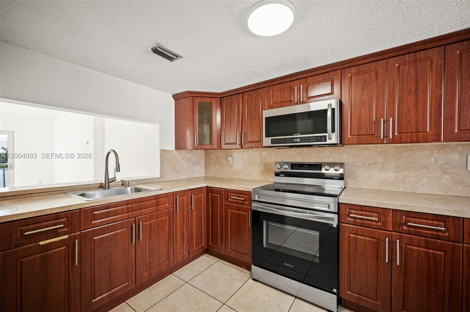 9915 W Okeechobee Rd # 403, Hialeah Gardens FL 33016 — 5