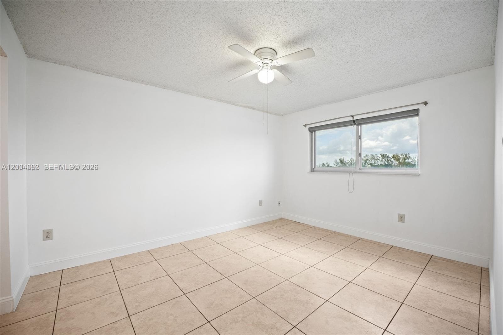 9915 W Okeechobee Rd # 403, Hialeah Gardens FL 33016 — 20