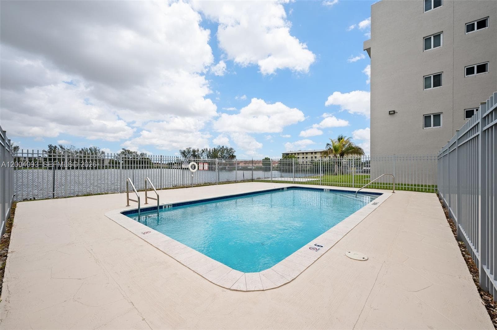 9915 W Okeechobee Rd # 403, Hialeah Gardens FL 33016 — 37