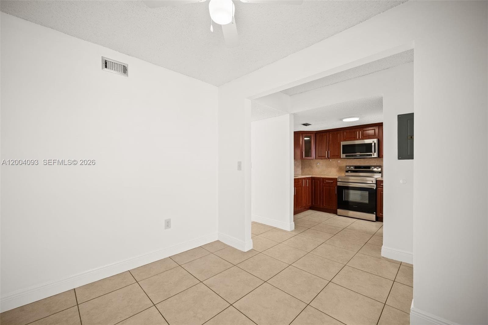 9915 W Okeechobee Rd # 403, Hialeah Gardens FL 33016 — 11