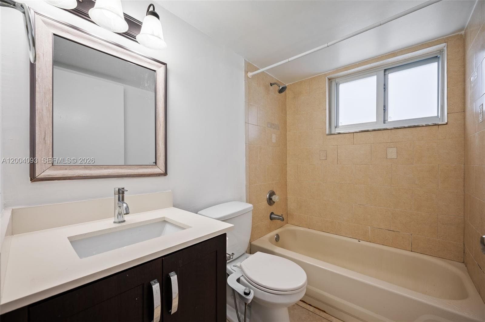 9915 W Okeechobee Rd # 403, Hialeah Gardens FL 33016 — 31
