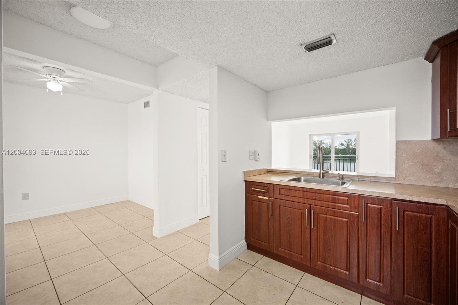 9915 W Okeechobee Rd # 403, Hialeah Gardens FL 33016 — 8