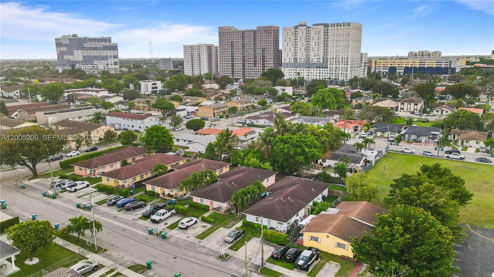11002 SW 3rd St, Sweetwater FL 33174 — 10