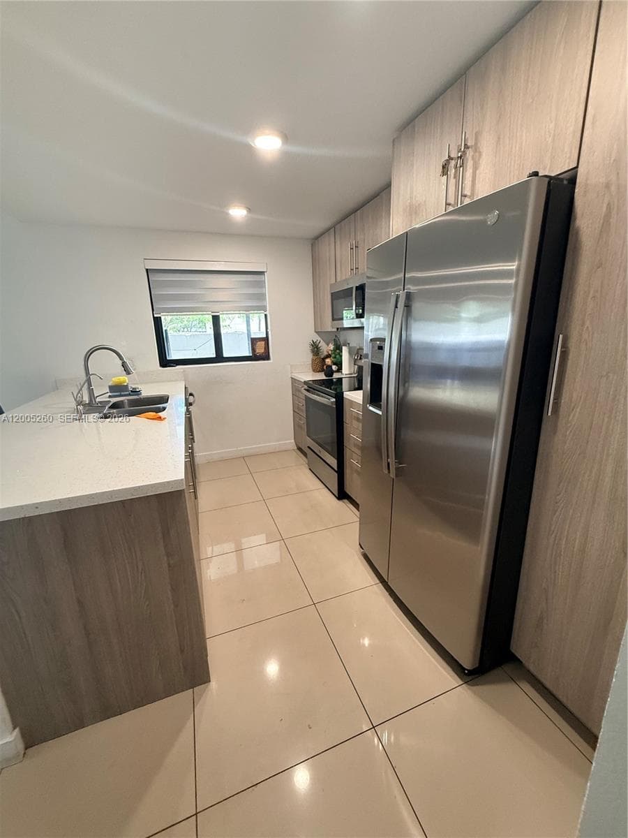 102 NW 10th Pl, Florida City FL 33034 — 12