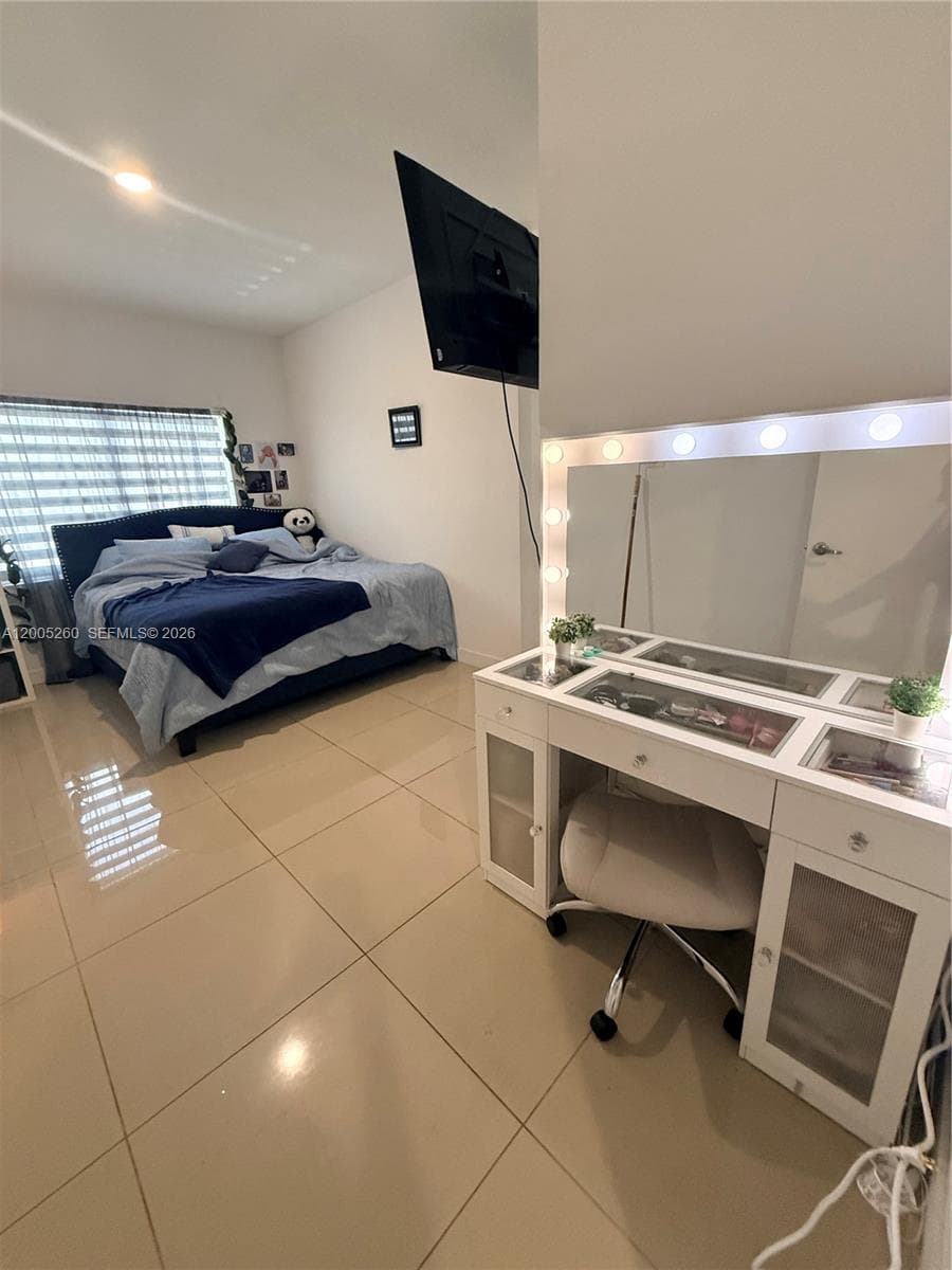 102 NW 10th Pl, Florida City FL 33034 — 24
