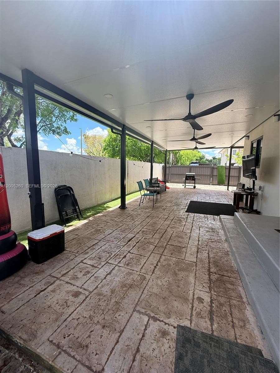 102 NW 10th Pl, Florida City FL 33034 — 38