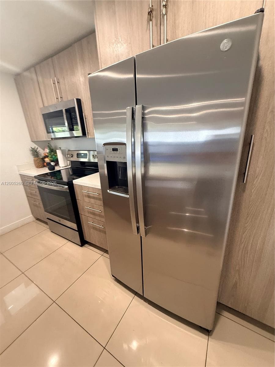 102 NW 10th Pl, Florida City FL 33034 — 15