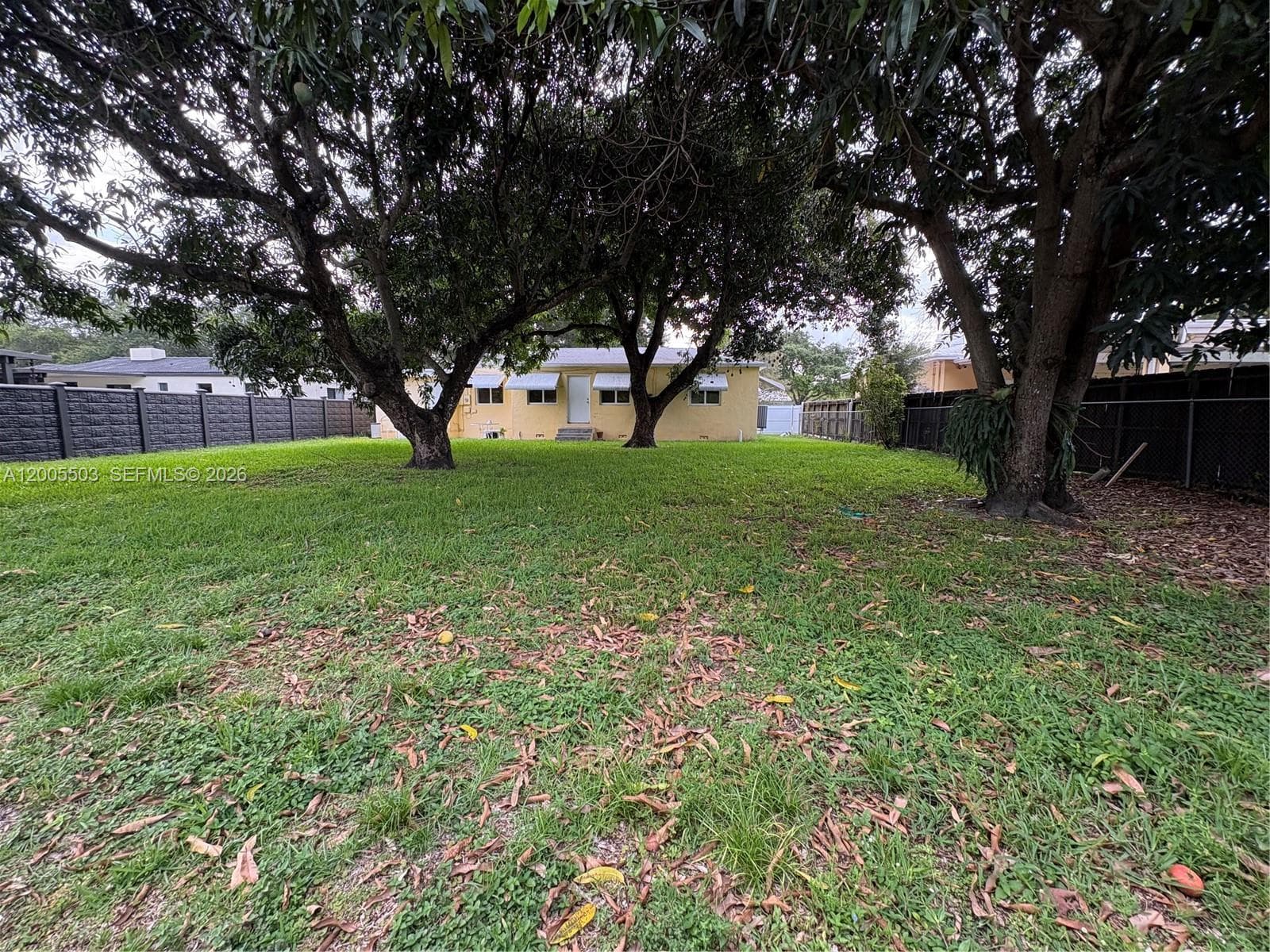 432 Palmetto Dr, Miami Springs FL 33166 — 20