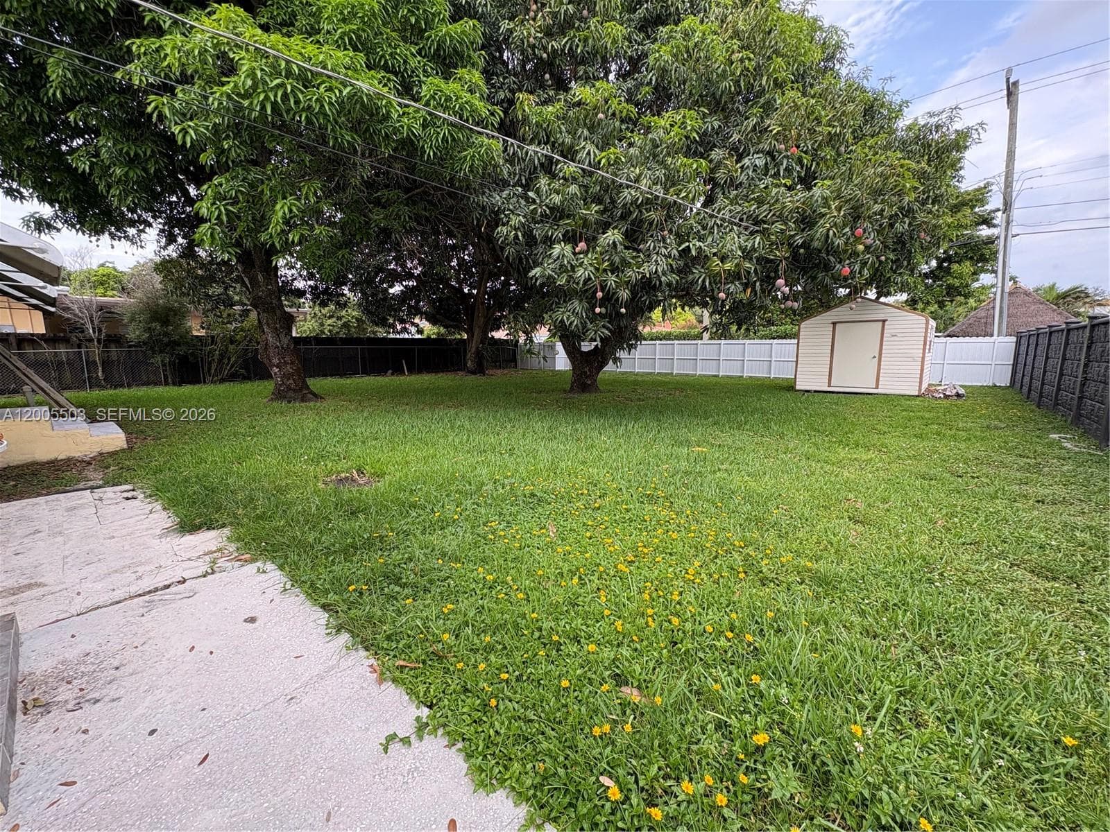 432 Palmetto Dr, Miami Springs FL 33166 — 18