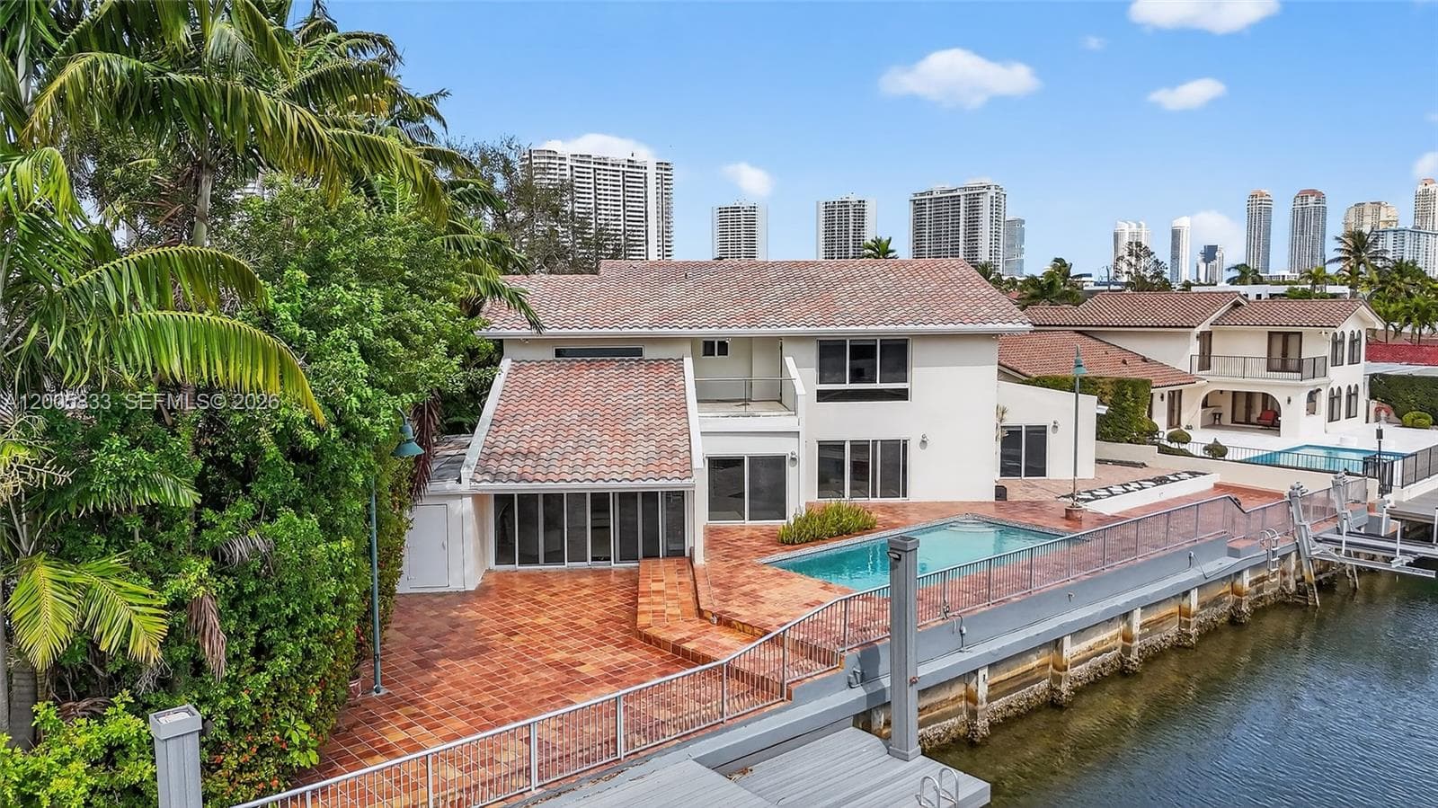 3226 NE 168th St, North Miami Beach FL 33160 — 2