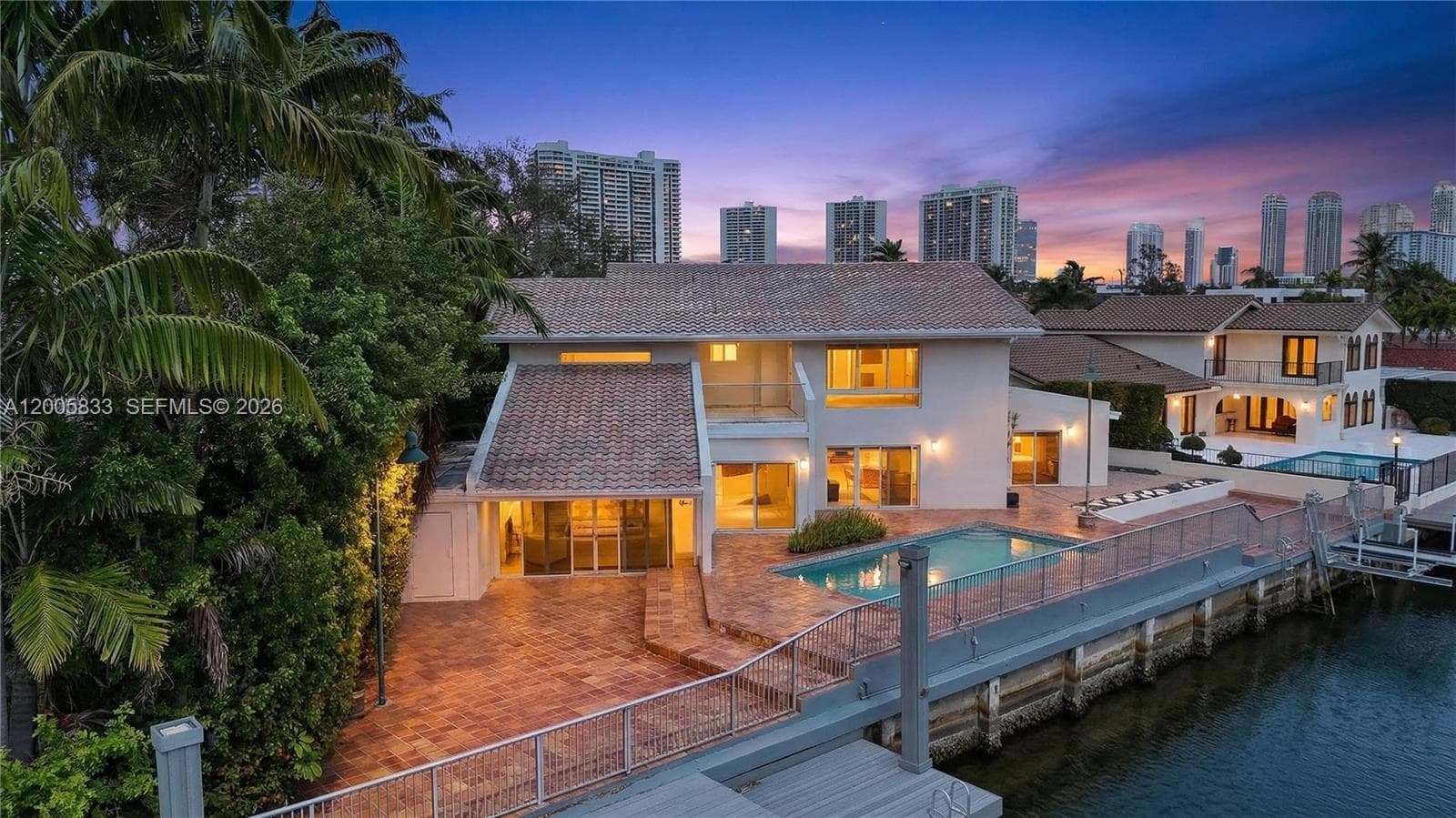 3226 NE 168th St, North Miami Beach FL 33160 — 1