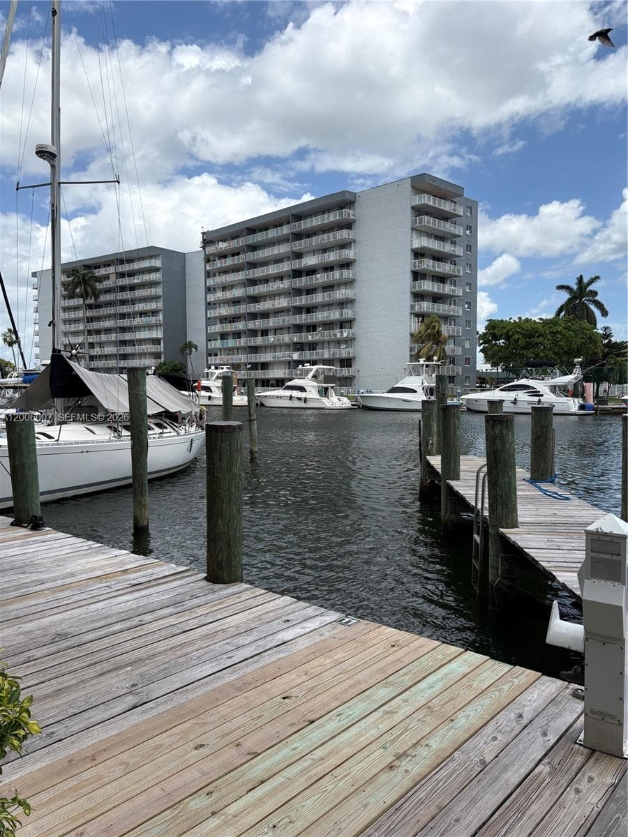 2415 NW 16th St Rd #11, Miami FL 33125 — 1