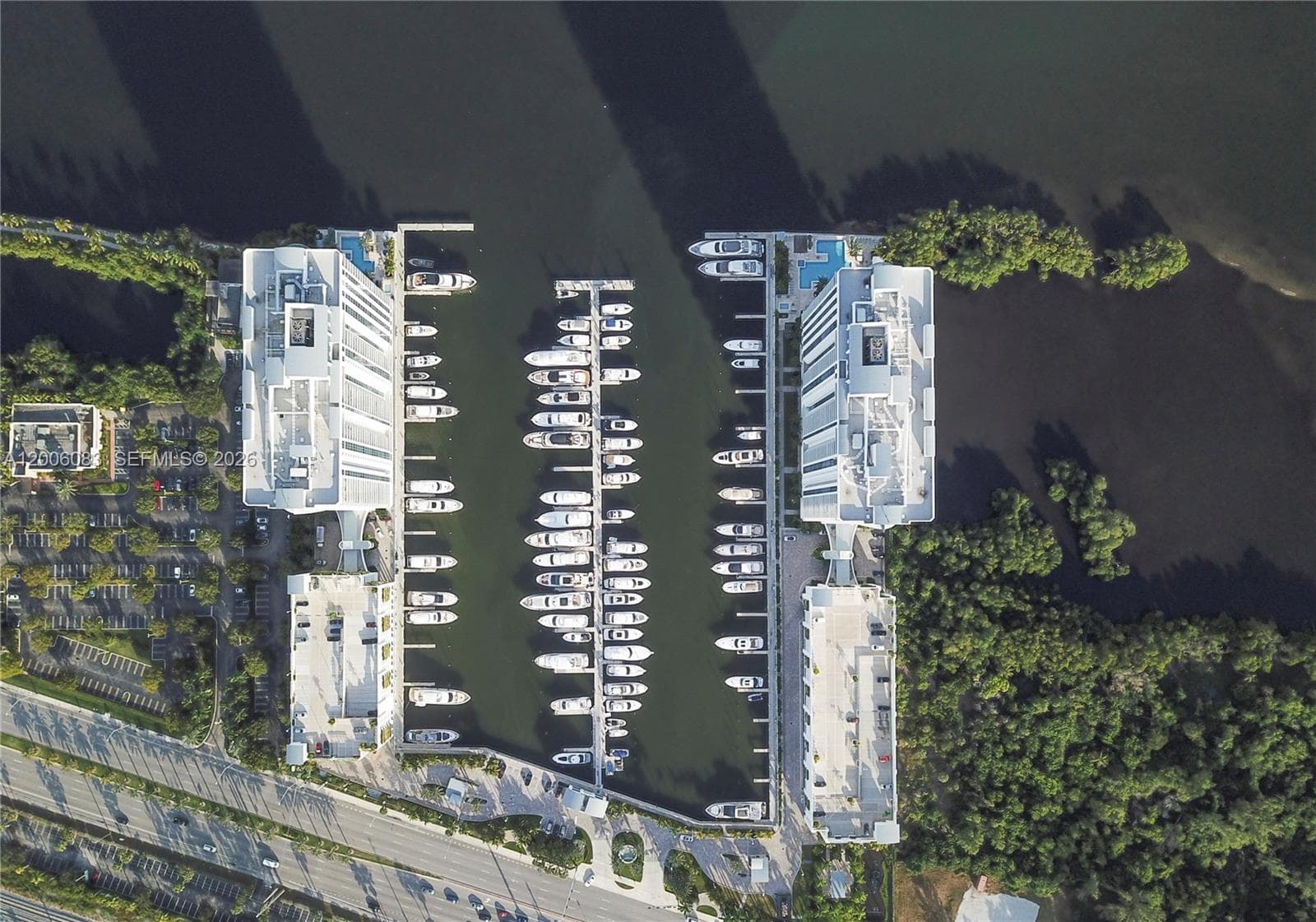 17111 Biscayne Blvd # 909, North Miami Beach FL 33160 — 59