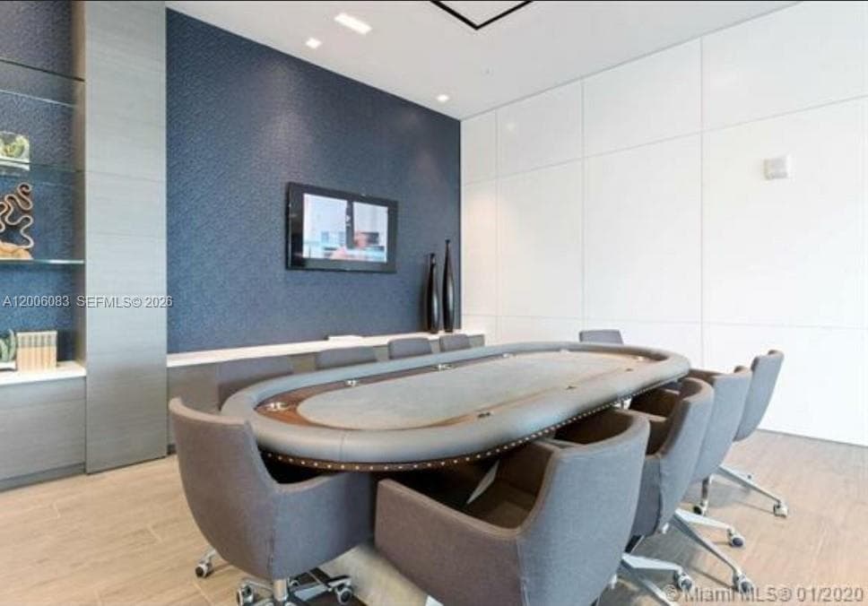 17111 Biscayne Blvd # 909, North Miami Beach FL 33160 — 87