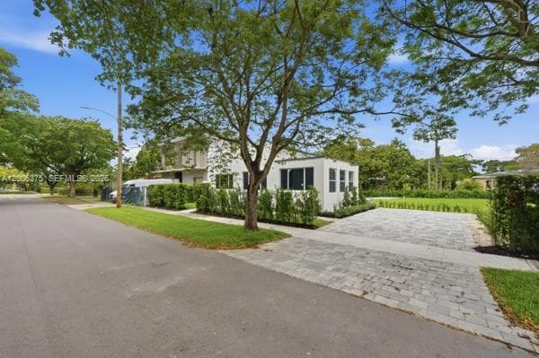 5735 SW 12th St, West Miami FL 33144 — 33