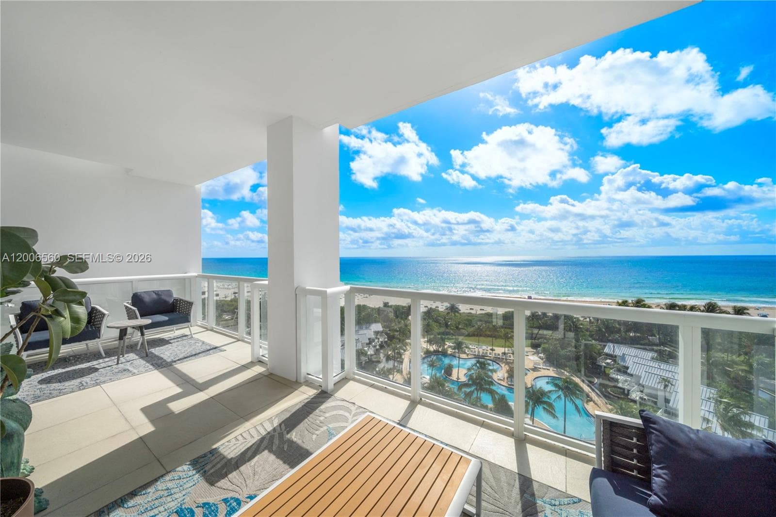 50 S Pointe Dr, Miami Beach FL 33139 — 26