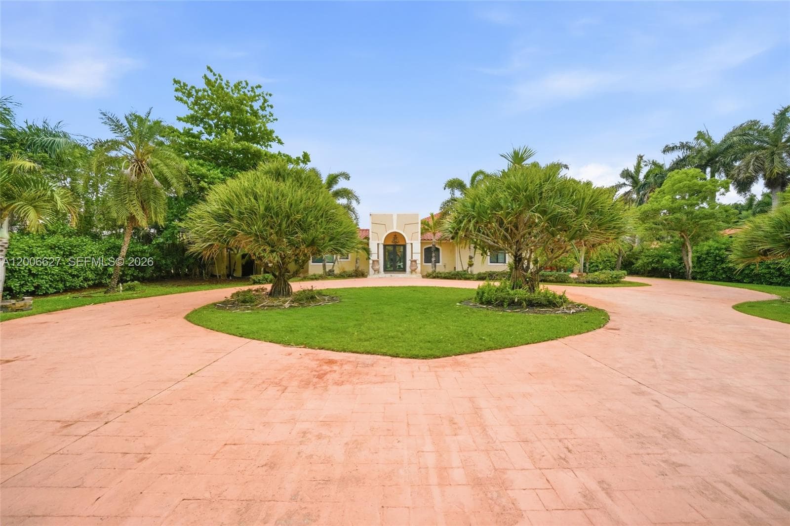 9898 NW 133rd St, Hialeah Gardens FL 33018 — 12