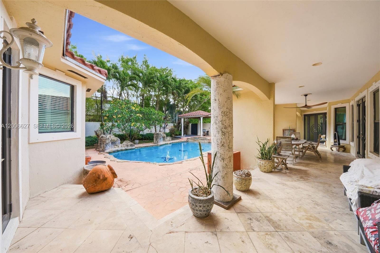 9898 NW 133rd St, Hialeah Gardens FL 33018 — 15