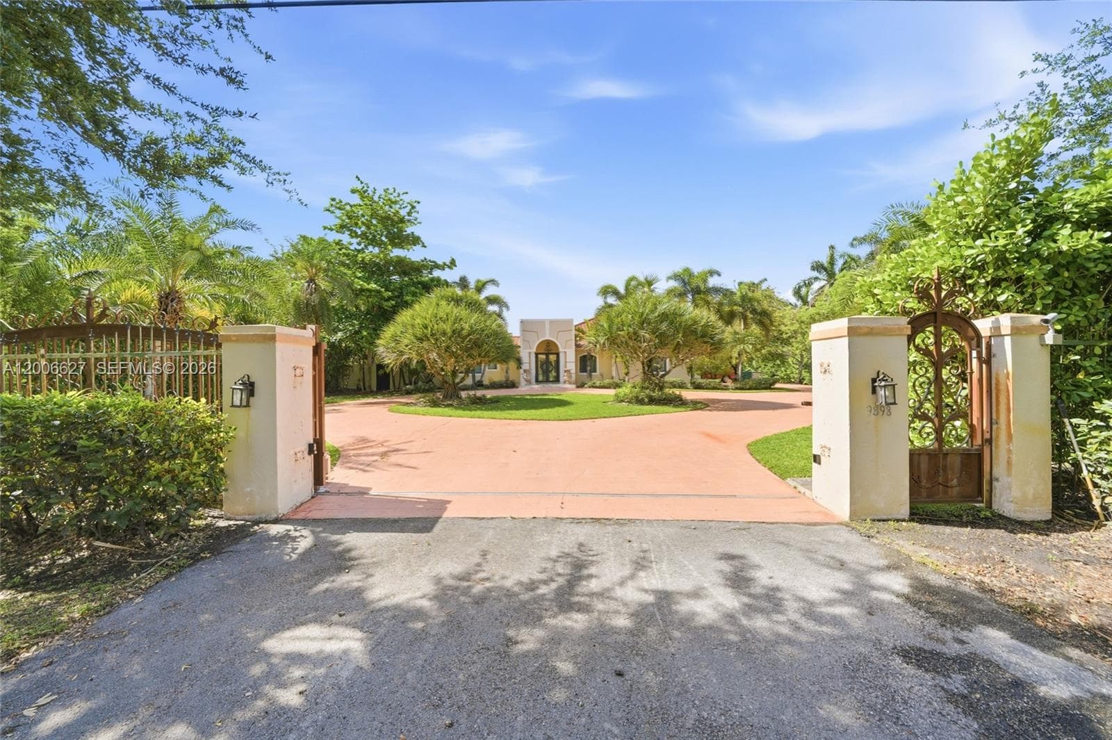 9898 NW 133rd St, Hialeah Gardens FL 33018 — 11