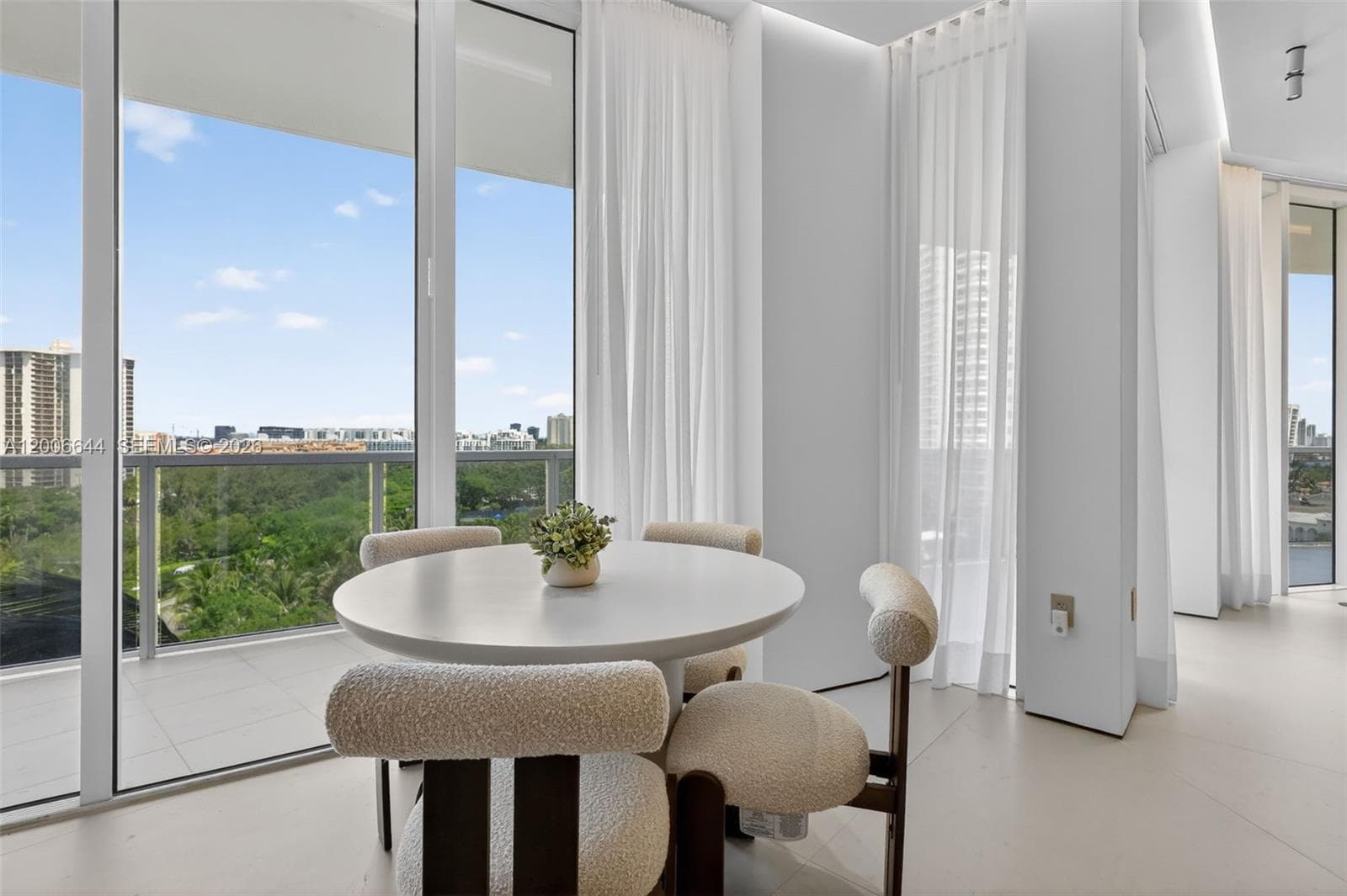 4100 Island Blvd # 904, Aventura FL 33160 — 22