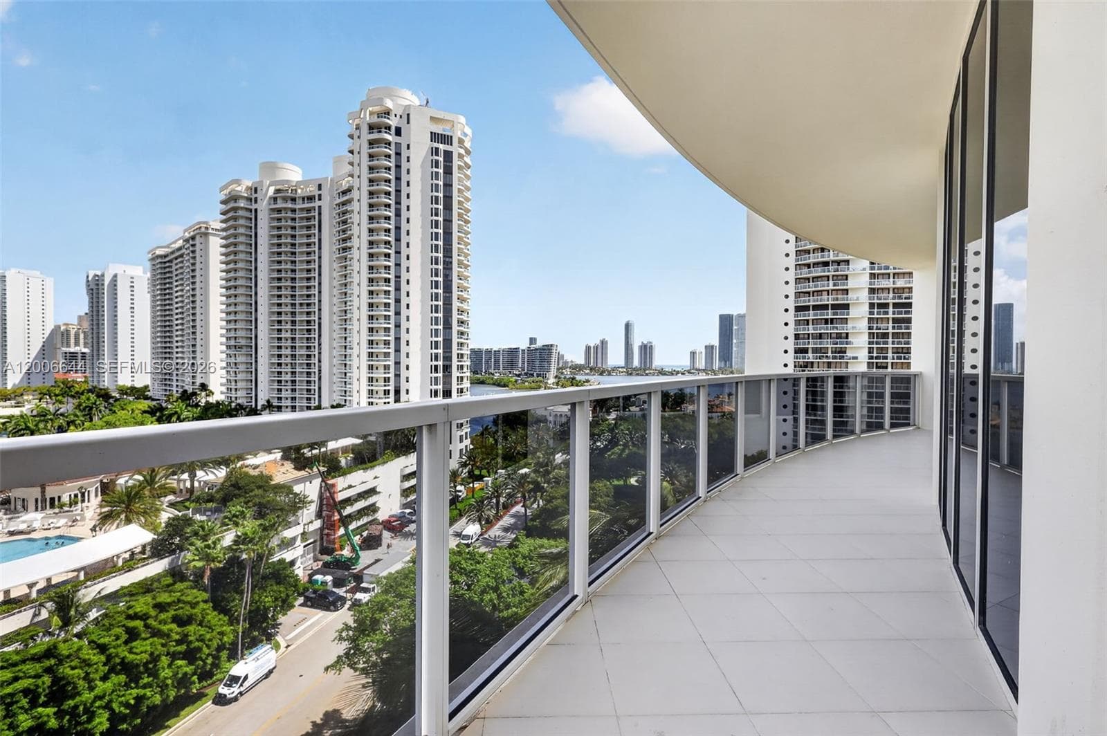 4100 Island Blvd # 904, Aventura FL 33160 — 54