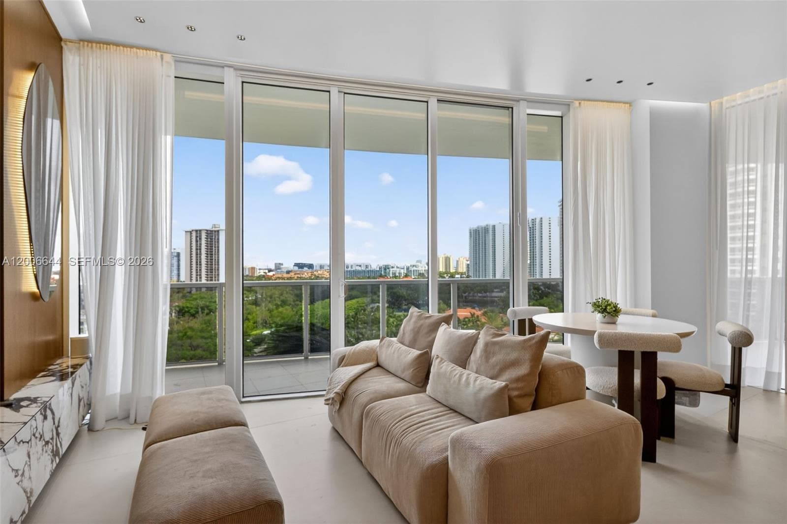 4100 Island Blvd # 904, Aventura FL 33160 — 21