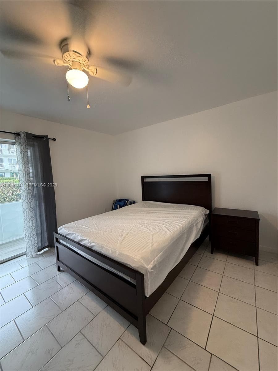 15610 NE 6th Ave # 10D, Miami FL 33162 — 15