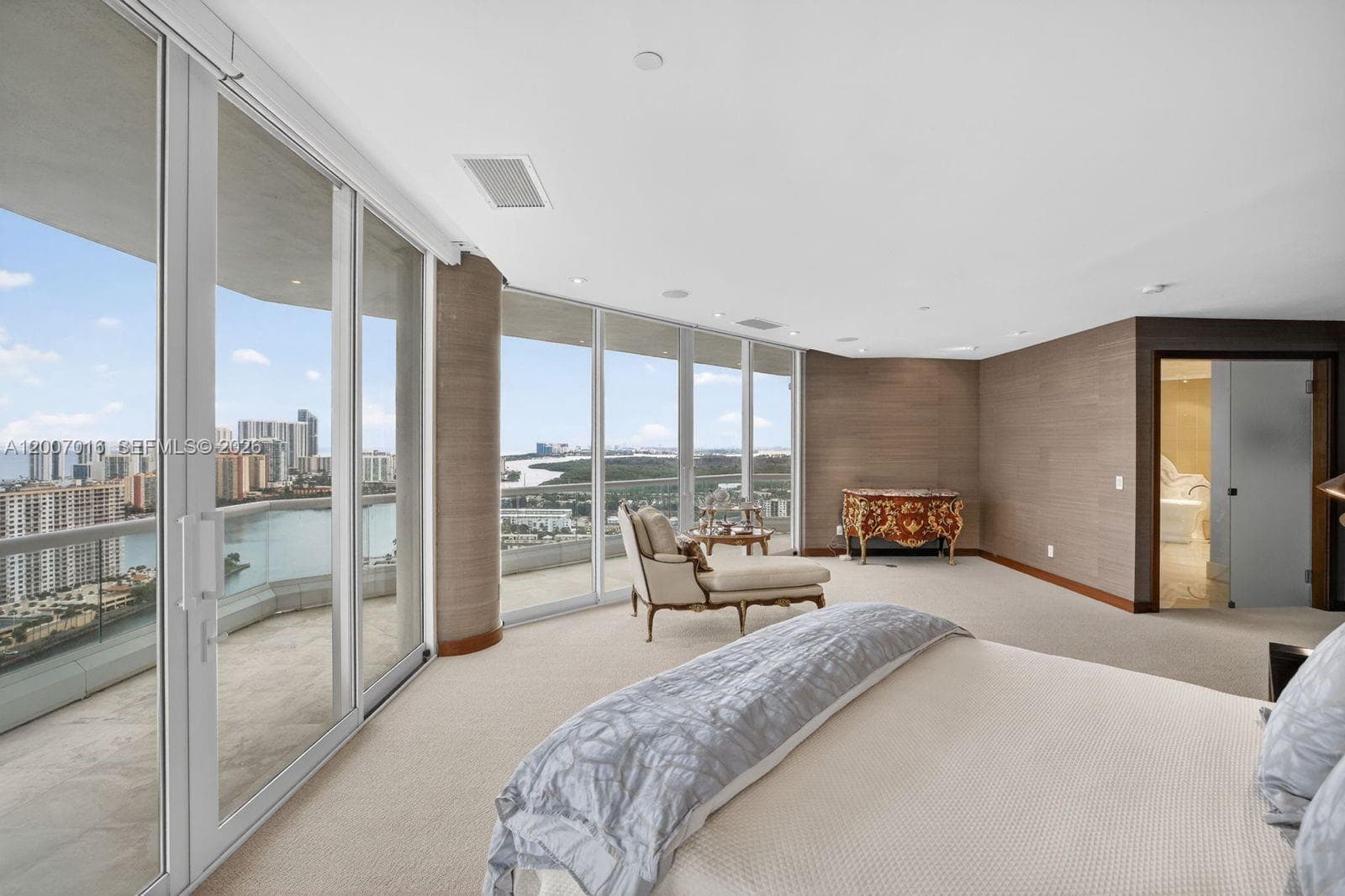 2600 Island Blvd # 1, Aventura FL 33160 — 11
