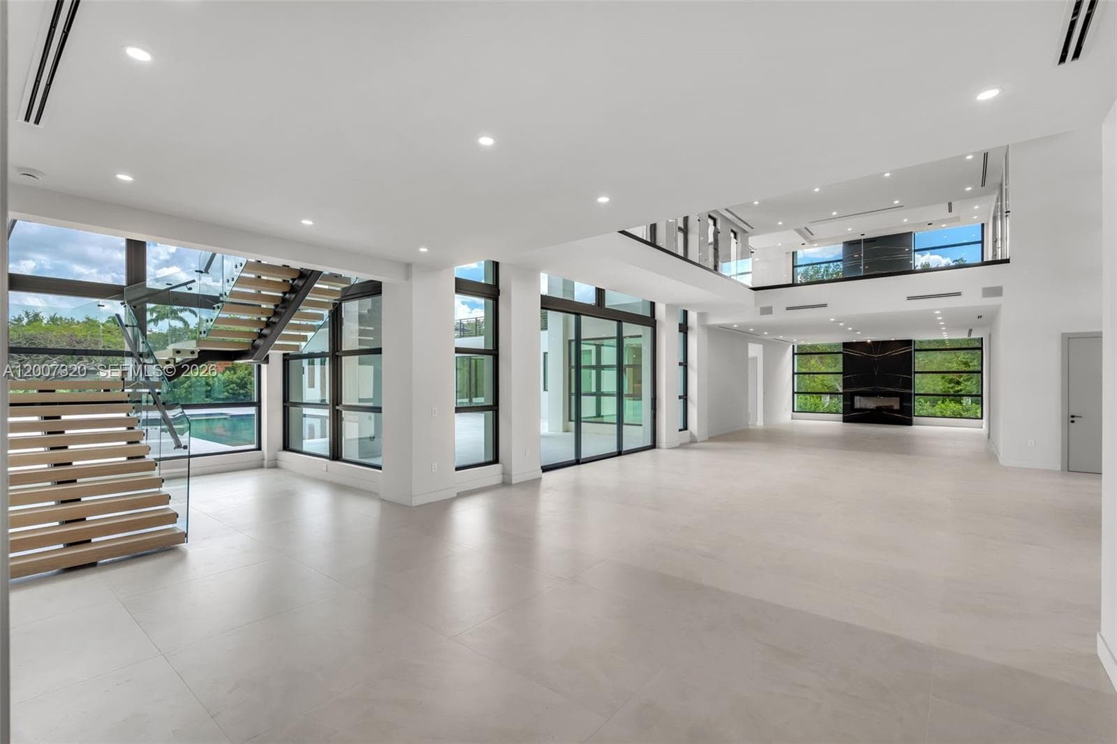 6290 Chapman Field Dr, Pinecrest FL 33156 — 20