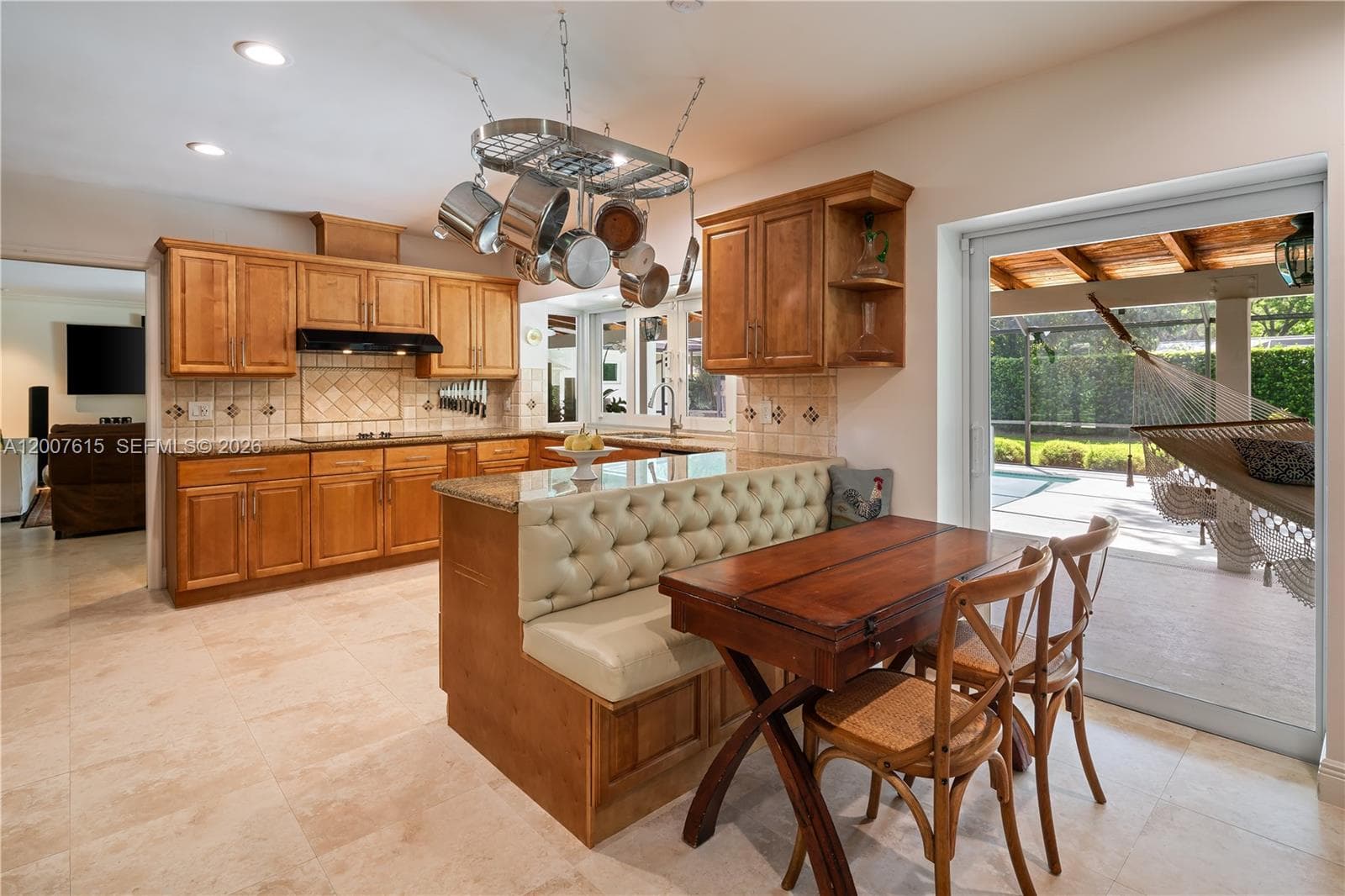 16032 SW 74th Pl, Palmetto Bay FL 33157 — 19