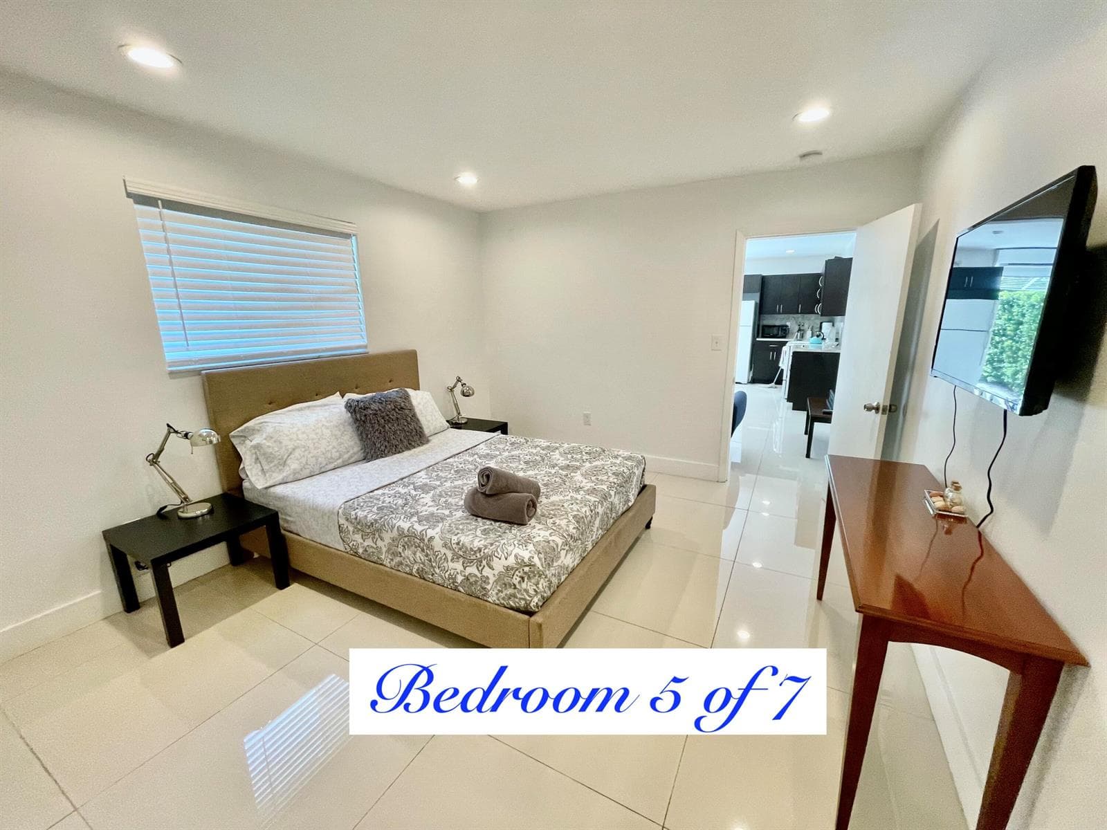 88 NE 154th Street, North Miami Beach FL 33162 — 14