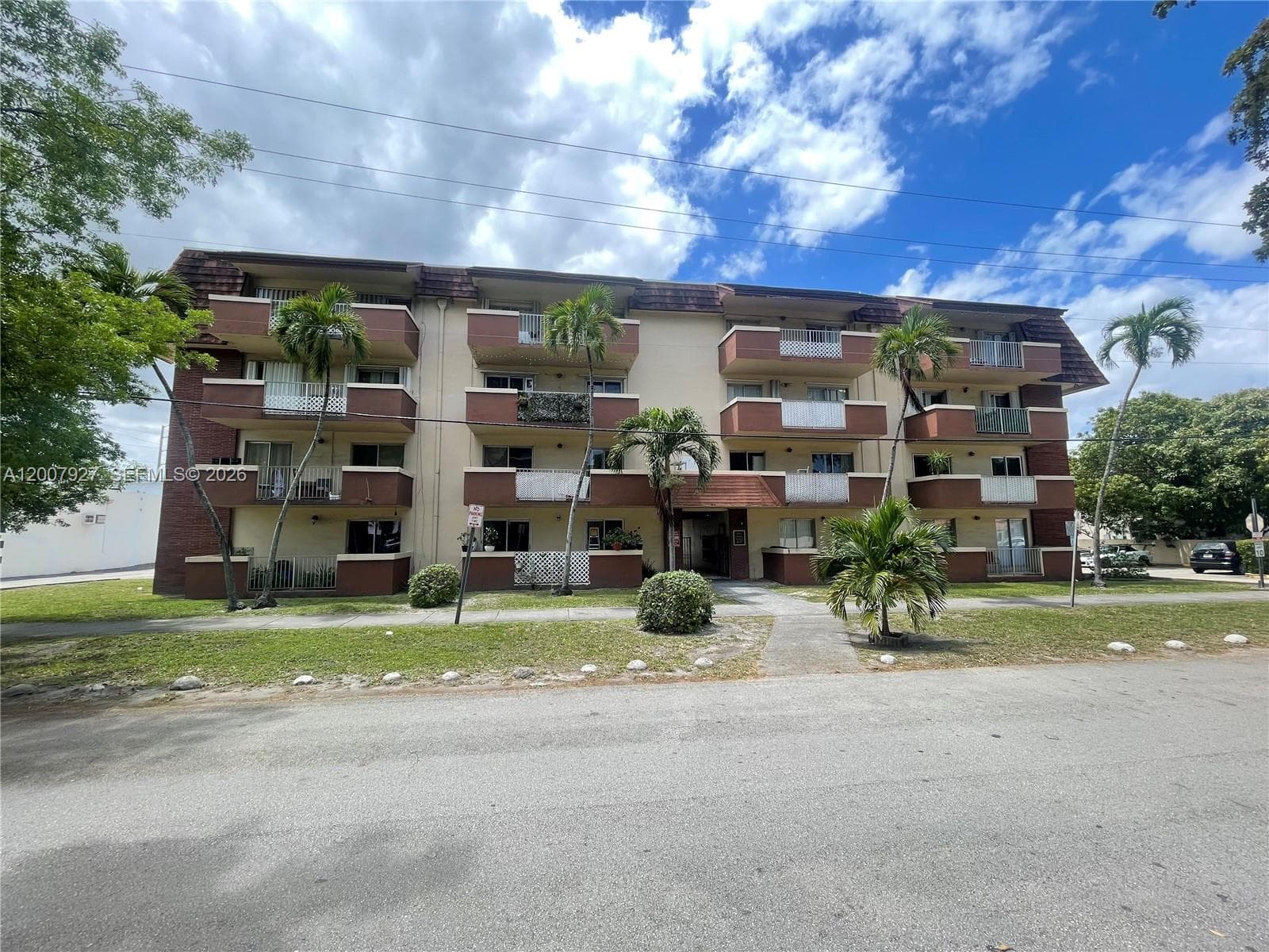 680 Miller Dr # W401, Miami Springs FL 33166 — 3