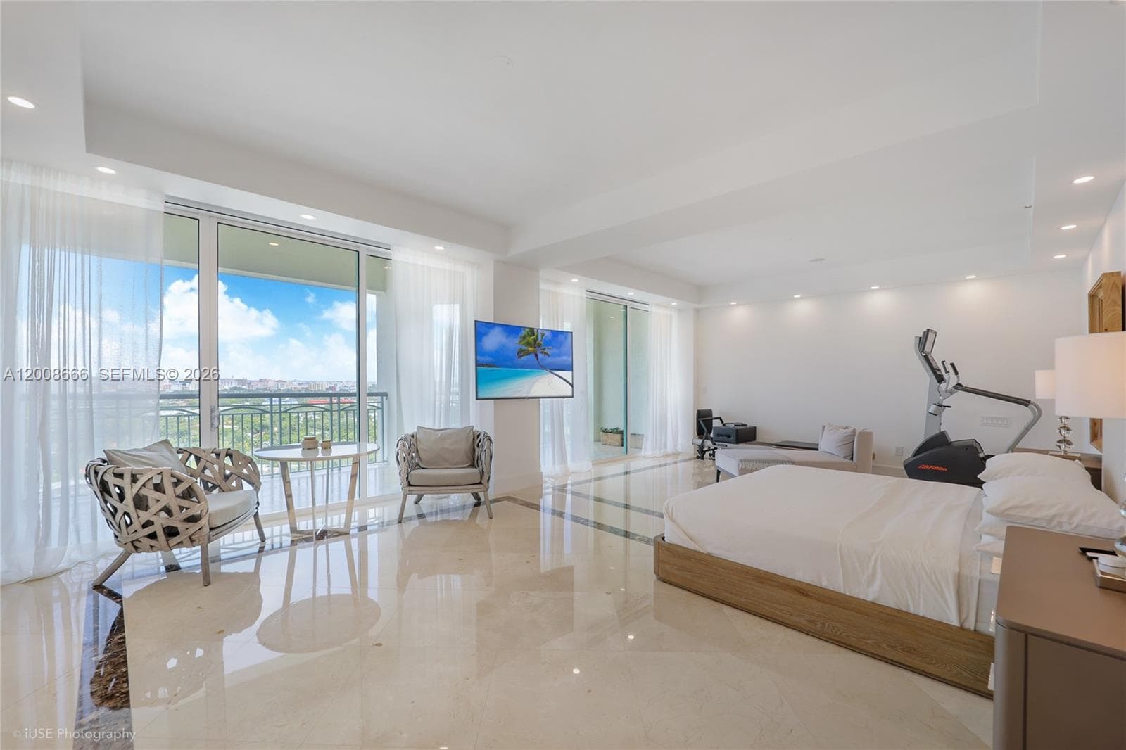 3400 SW 27th Ave # 2202, Miami FL 33133 — 16