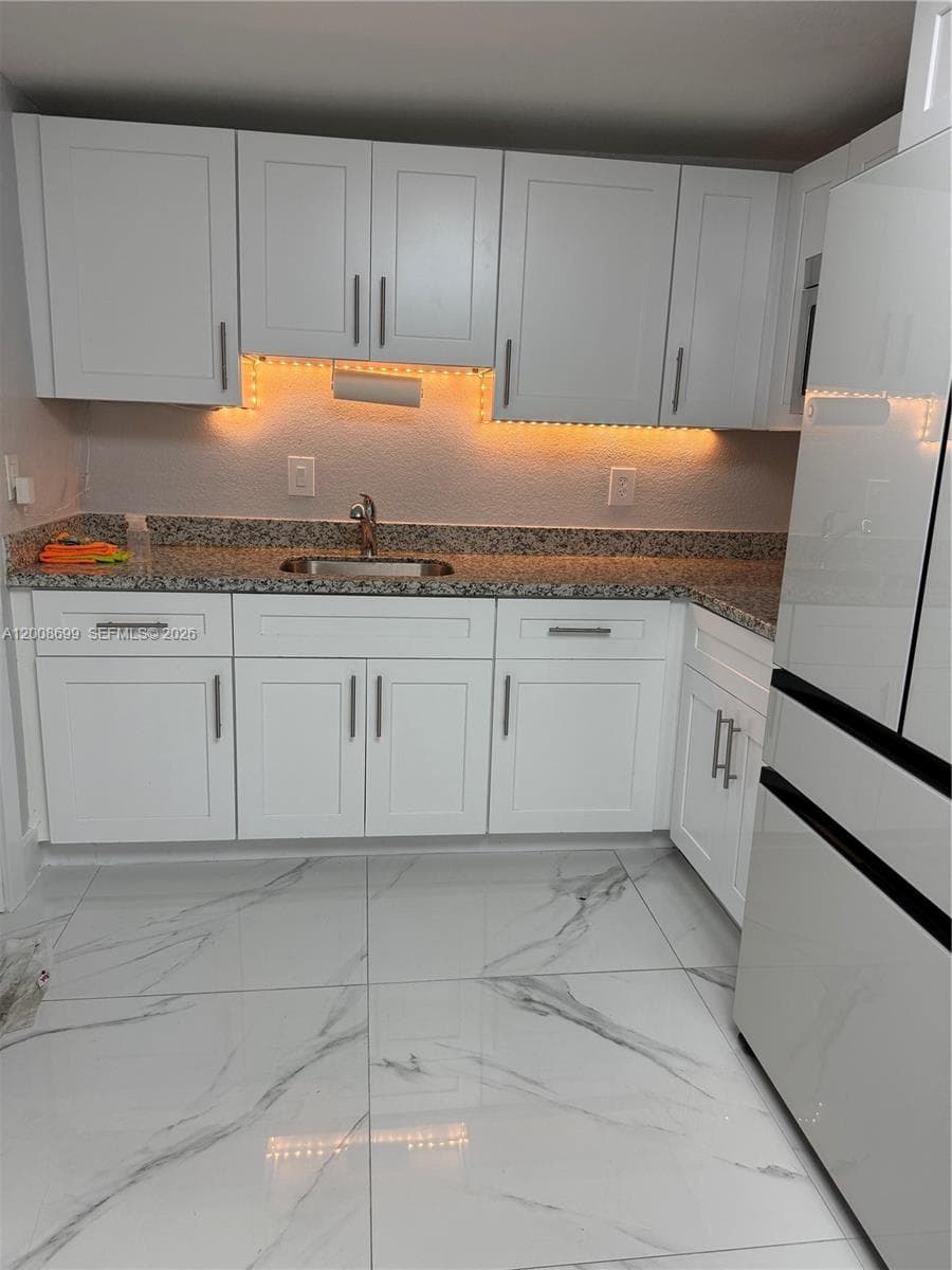 367 W 33rd St, Hialeah FL 33012 — 16