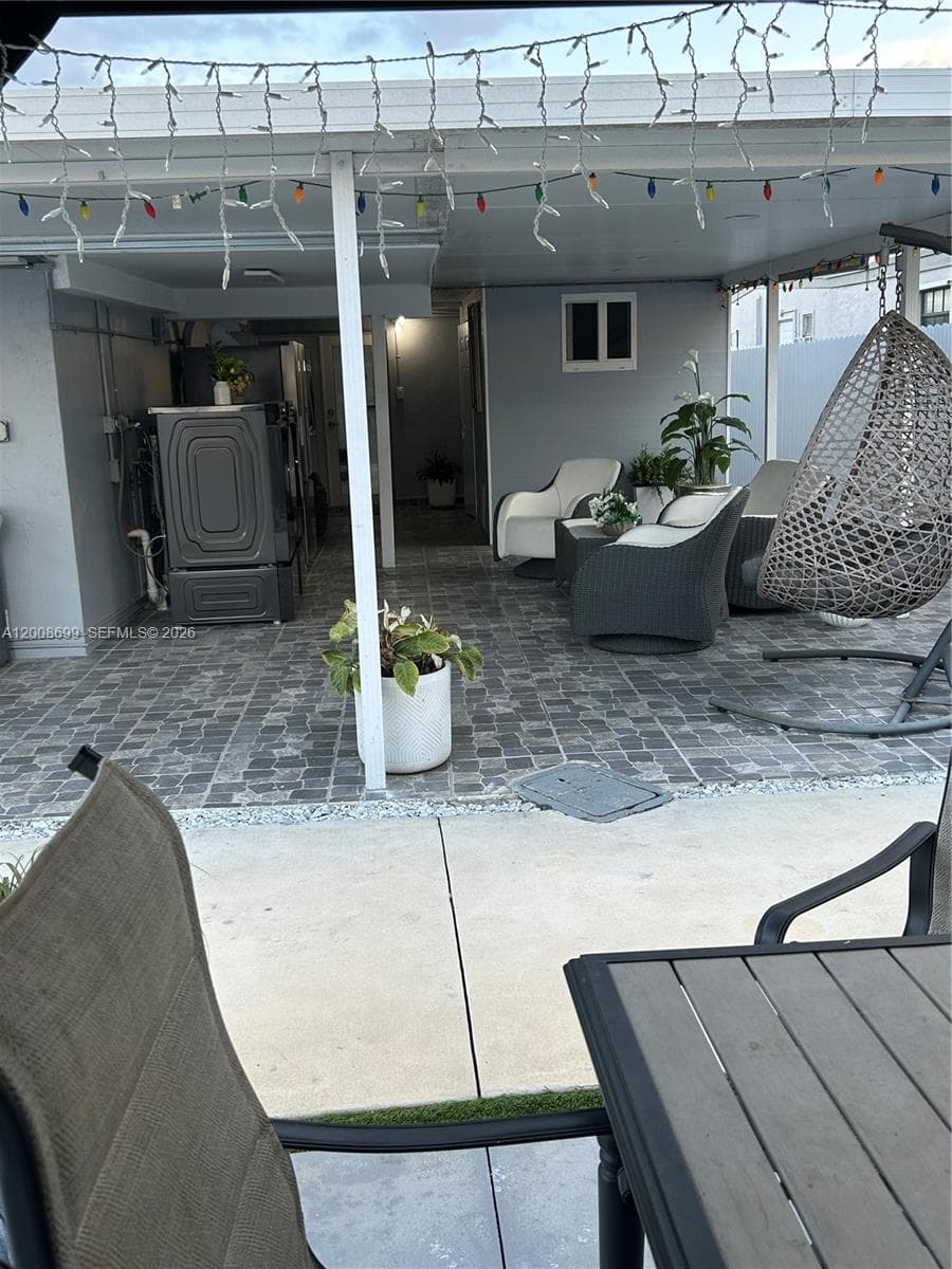 367 W 33rd St, Hialeah FL 33012 — 12