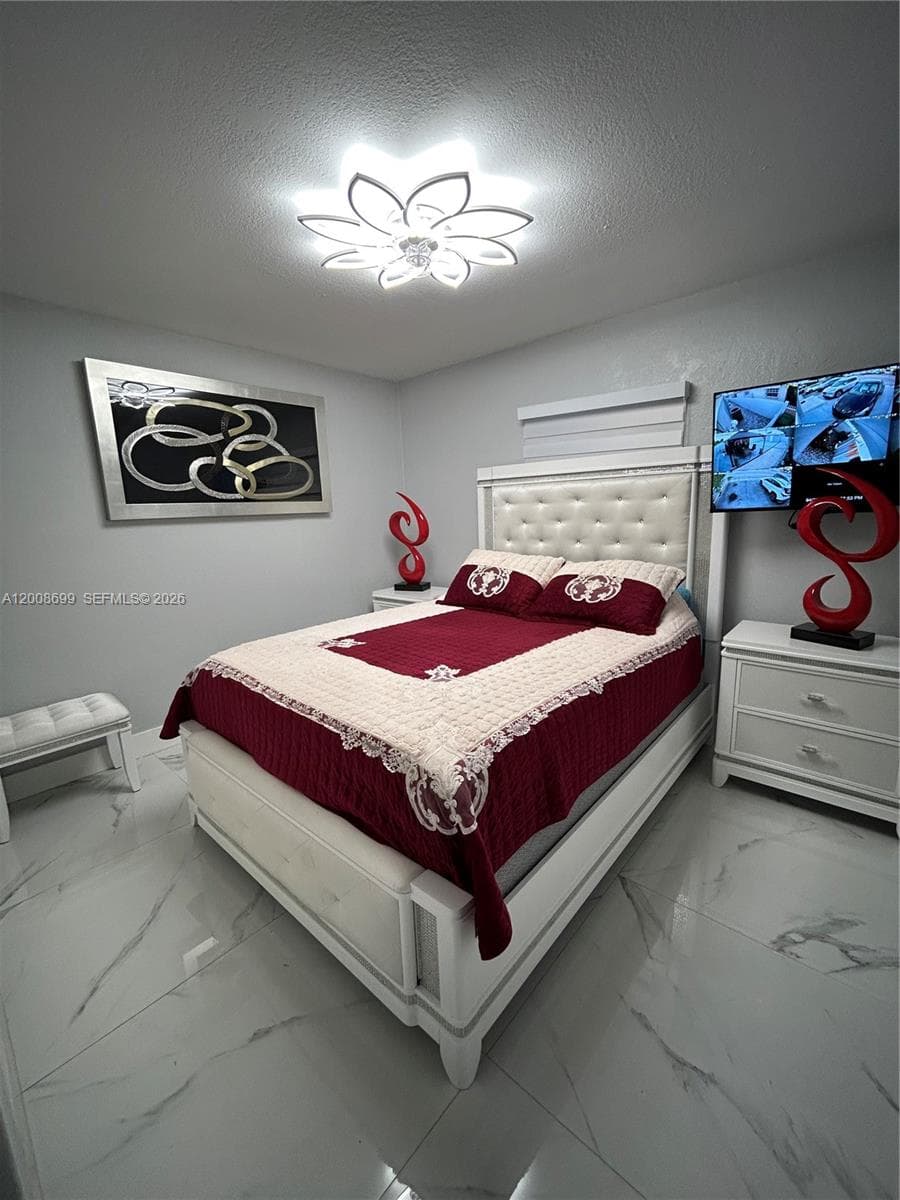 367 W 33rd St, Hialeah FL 33012 — 14