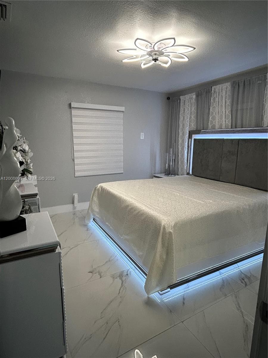 367 W 33rd St, Hialeah FL 33012 — 15
