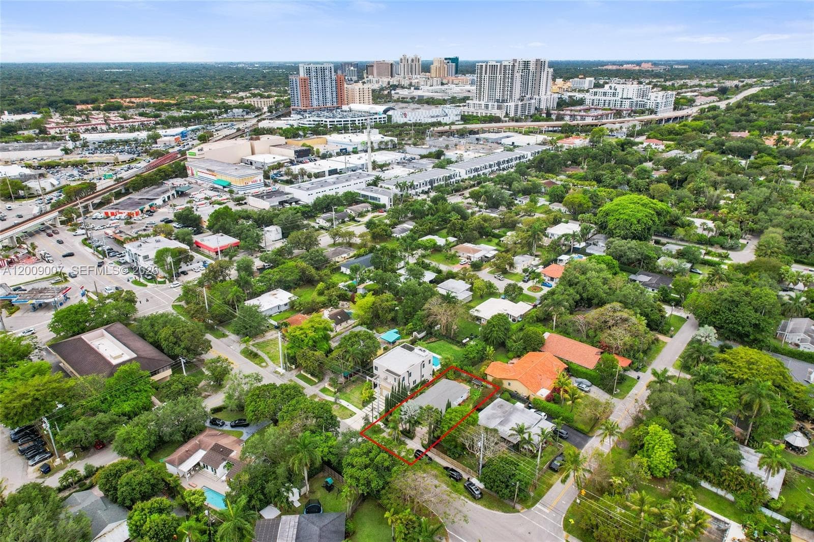 7840 SW 67th Ave, South Miami FL 33143 — 3