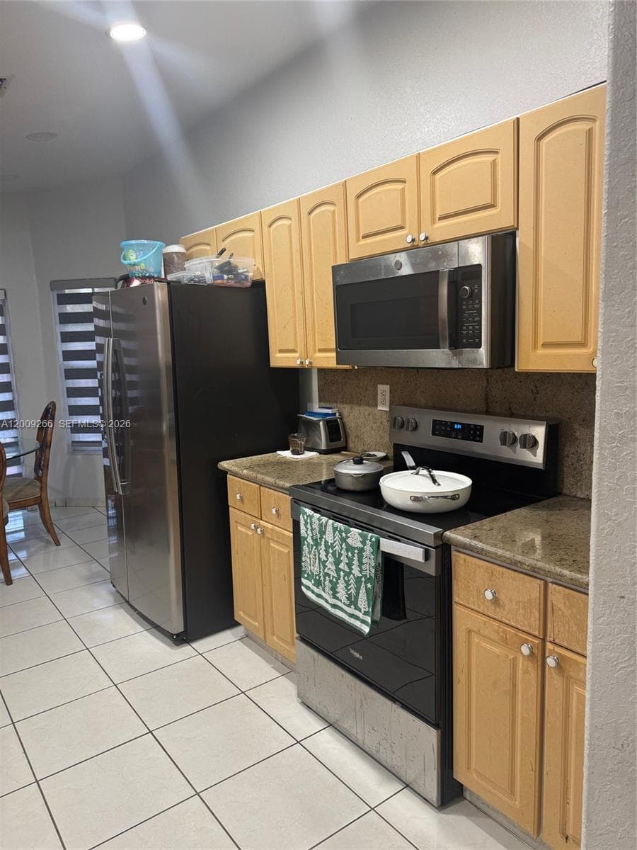 8748 NW 143rd Ter, Miami Lakes FL 33018 — 14
