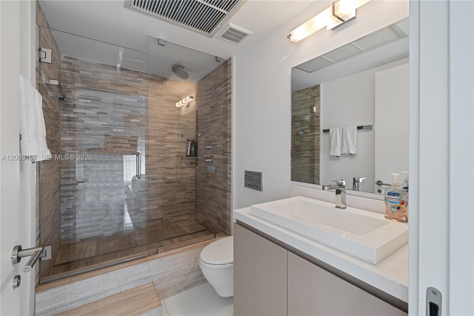 10155 Collins Ave # 1210, Bal Harbour FL 33154 — 25