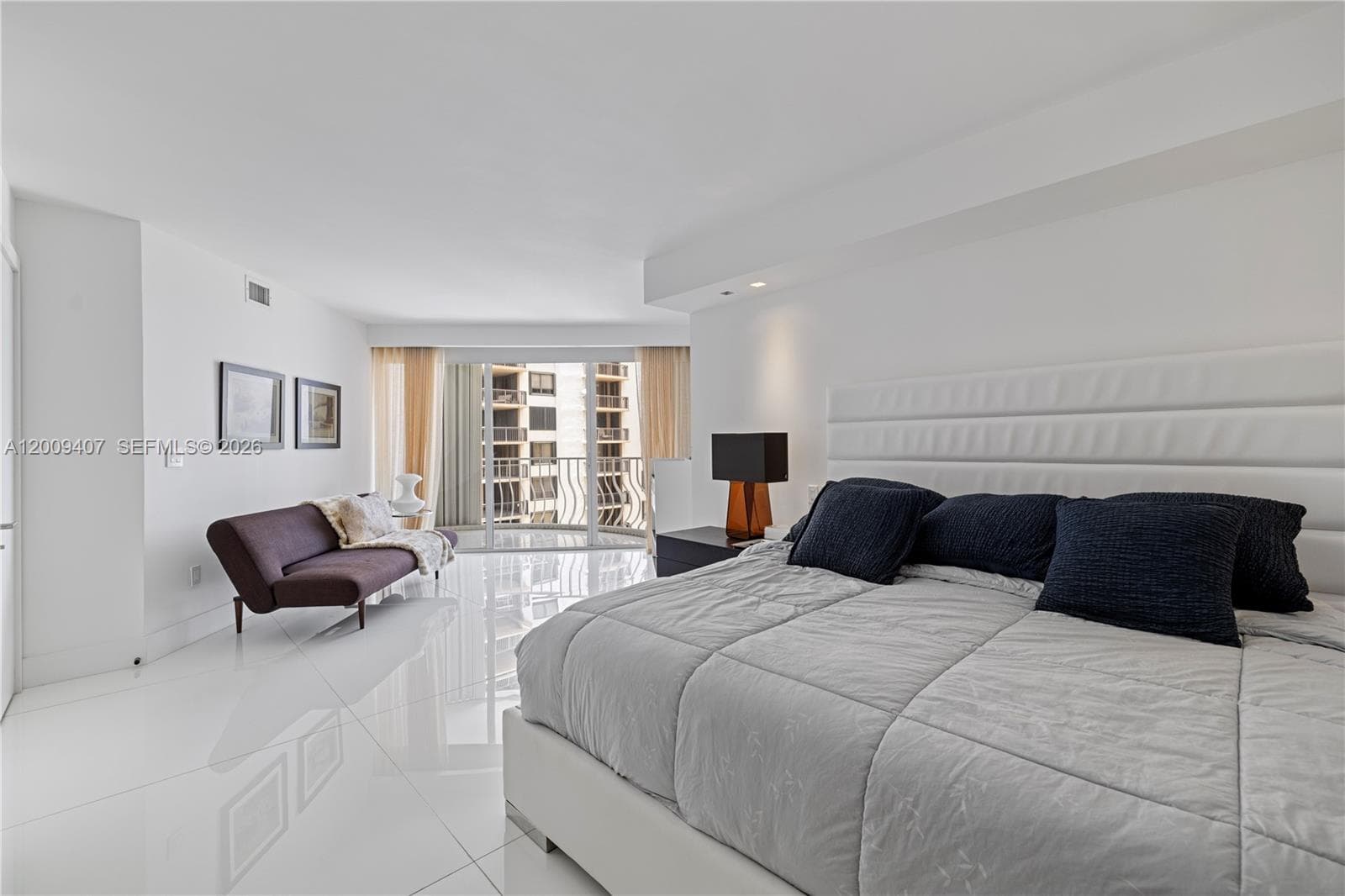 10155 Collins Ave # 1210, Bal Harbour FL 33154 — 21