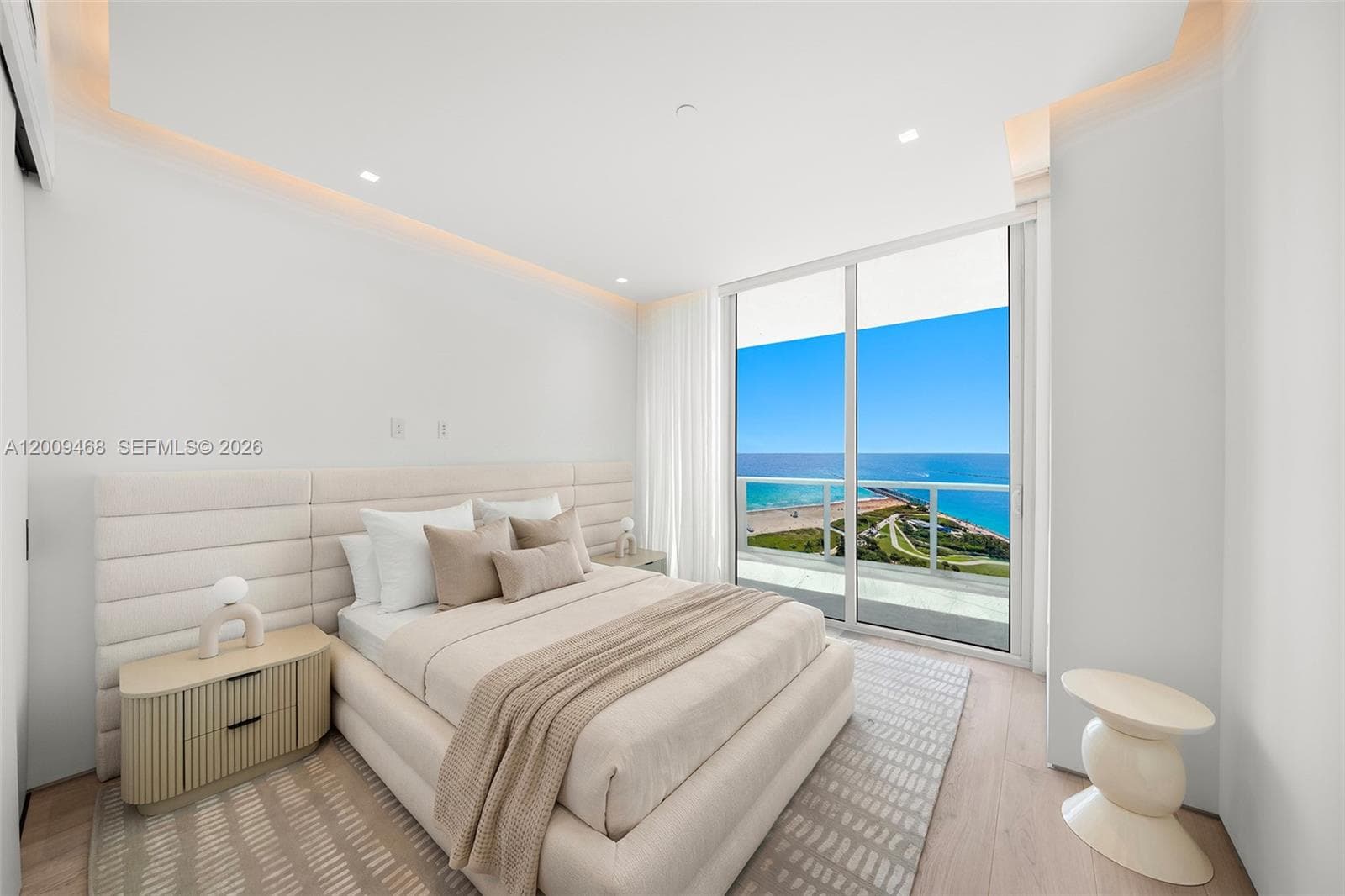 100 S Pointe Dr # 1206, Miami Beach FL 33139 — 34