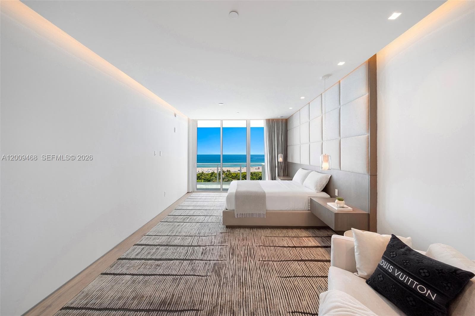 100 S Pointe Dr # 1206, Miami Beach FL 33139 — 19
