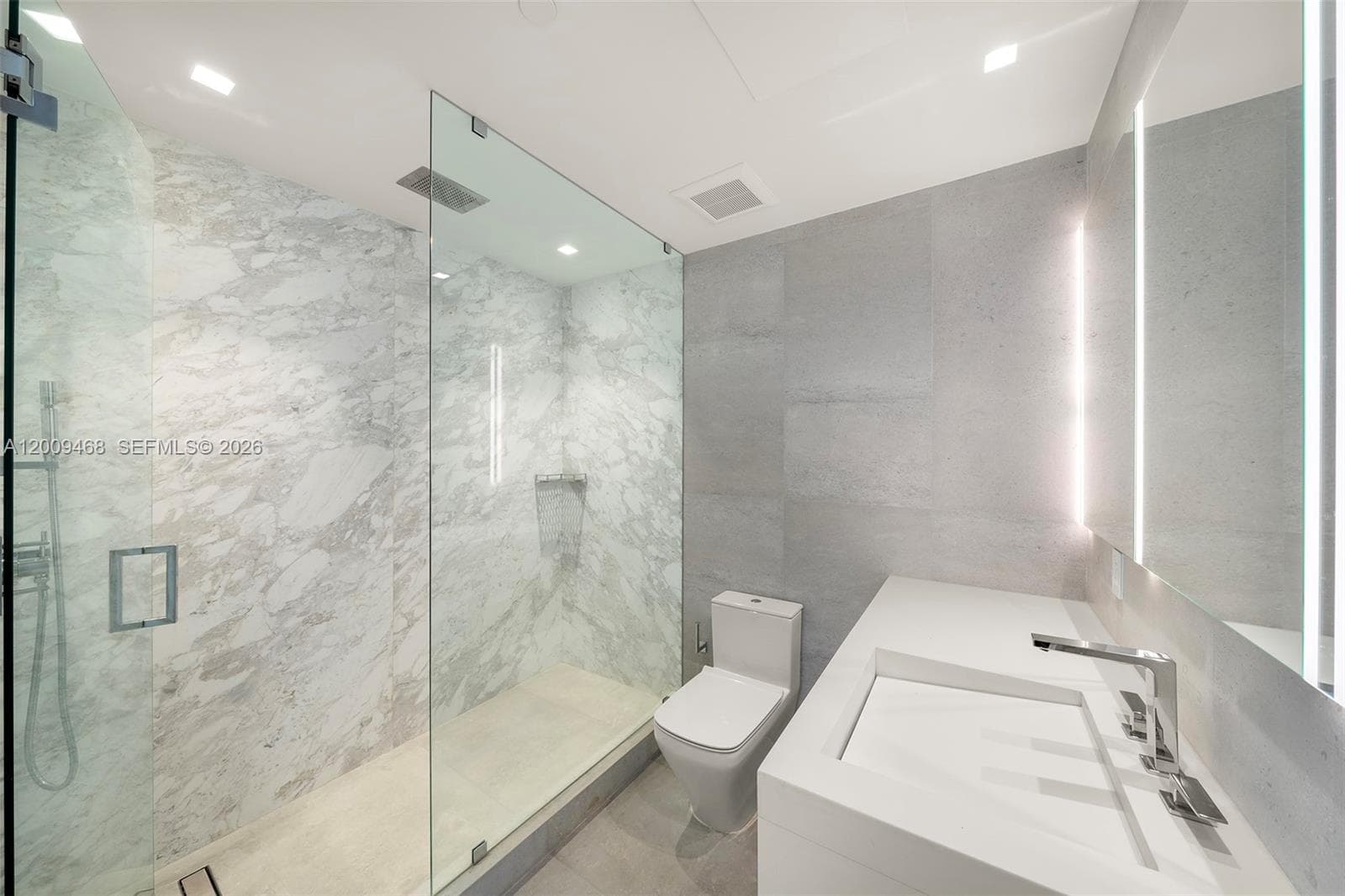 100 S Pointe Dr # 1206, Miami Beach FL 33139 — 31
