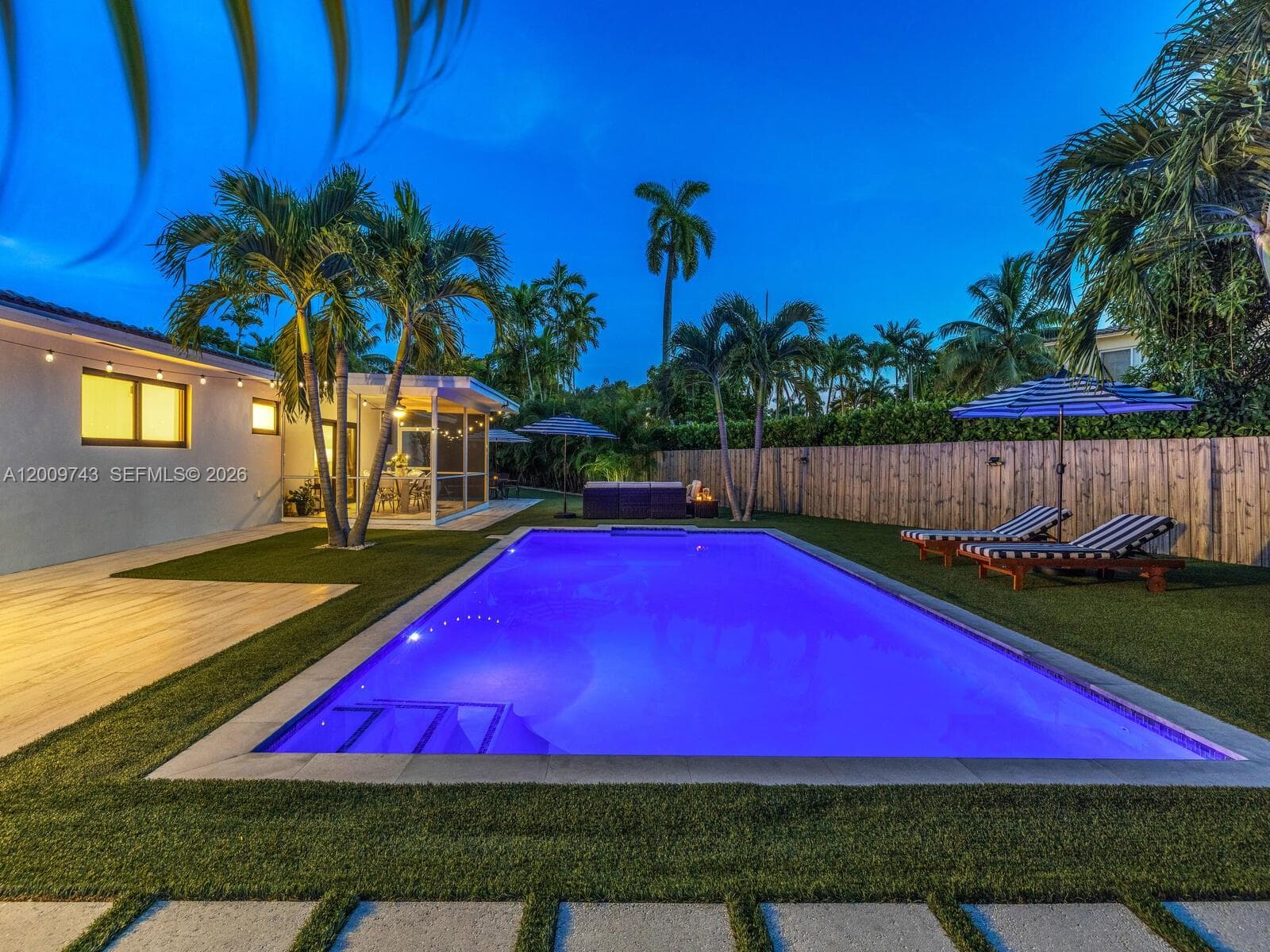 11504 NE 6th Ave, Biscayne Park FL 33161 — 90