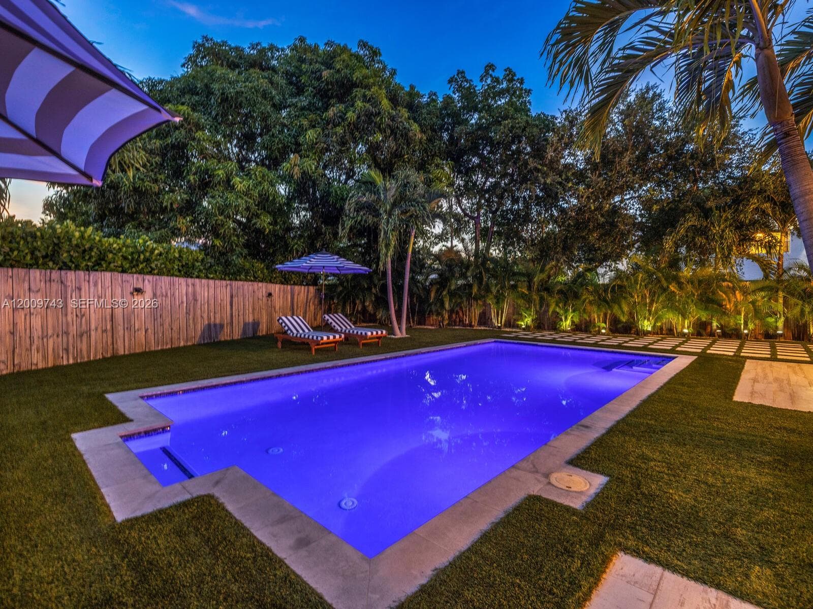 11504 NE 6th Ave, Biscayne Park FL 33161 — 86