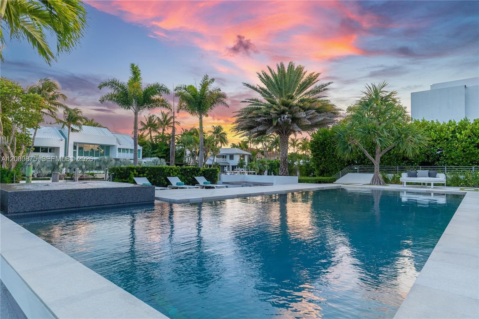 120 Knollwood Dr, Key Biscayne FL 33149 — 5