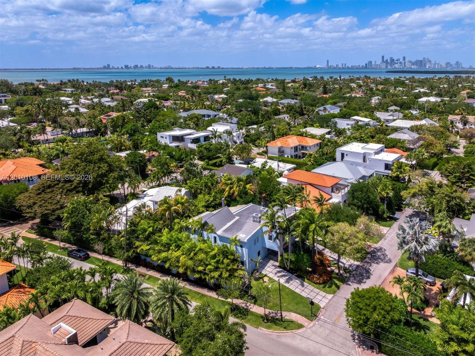 690 Warren Ln, Key Biscayne FL 33149 — 37