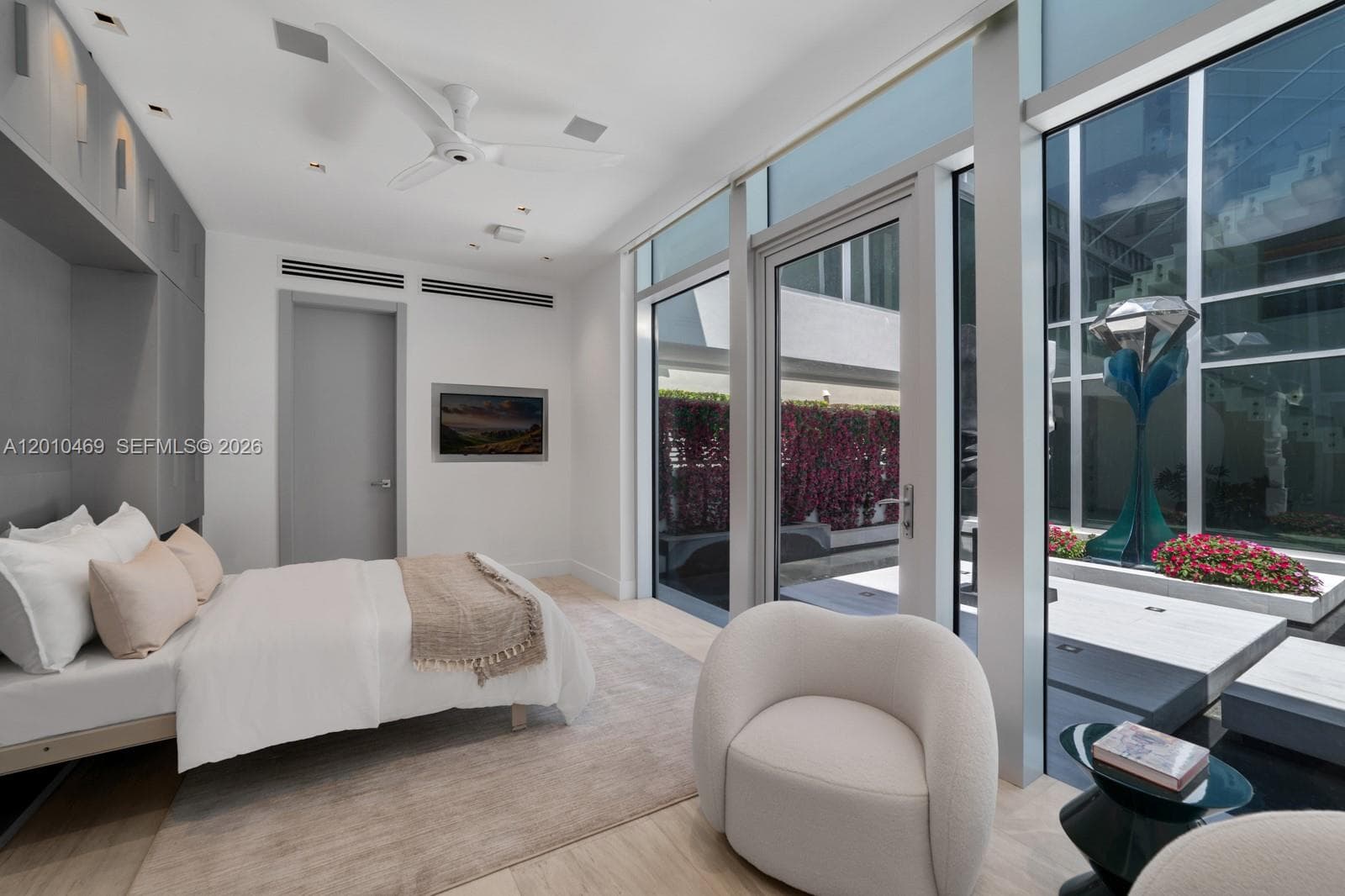 7815 Atlantic Way, Miami Beach FL 33141 — 42